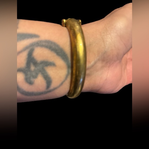 Unique Brass & Green Leaf Rhinestone Vintage Cuff Bracelet - Picture 10 of 15